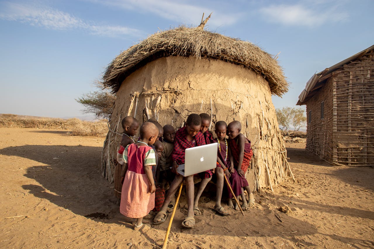peple using a computer